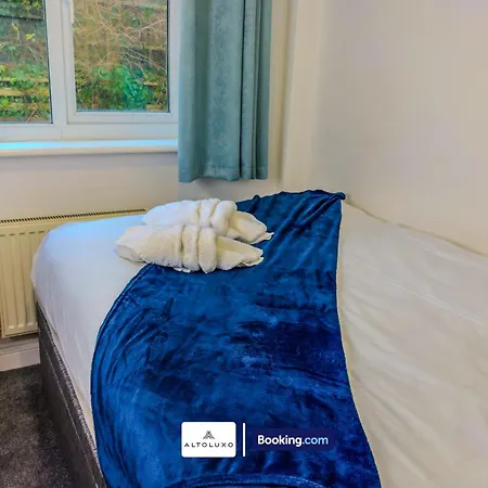 Inactive The Purple 5br House By Altoluxoexperience Short Lets & Serviced With Free Parking Bristol